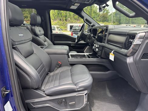 Used 2026 Ford F250 Platinum w/ Tremor Off-Road Package AWD/4WD image 16