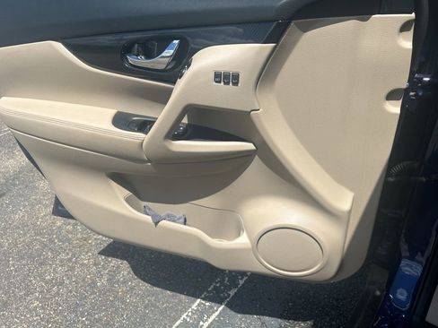 Used 2020 Nissan Rogue SL FWD image 4