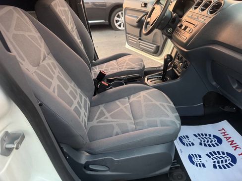 Used 2013 Ford Transit Connect XLT image 12
