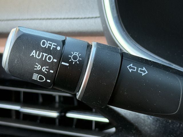 Used 2025 Acura MDX w/ Technology Package AWD/4WD image 21