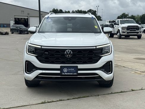 Used 2024 Volkswagen Atlas SEL Premium R-Line AWD/4WD image 2