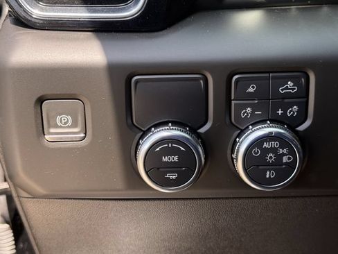 Used 2024 GMC Sierra 1500 Denali RWD image 24
