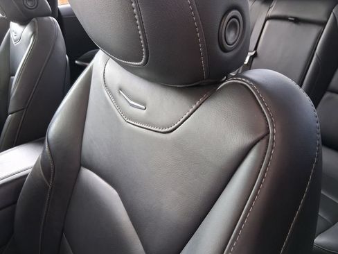 Certified 2022 Cadillac XT4 Premium Luxury w/ Enhanced Visibility Package FWD image 19