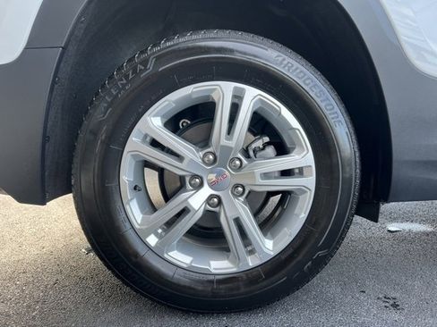 Used 2024 GMC Terrain SLE image 16