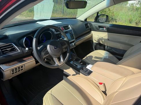 Used 2017 Subaru Outback 2.5i Limited AWD/4WD image 11