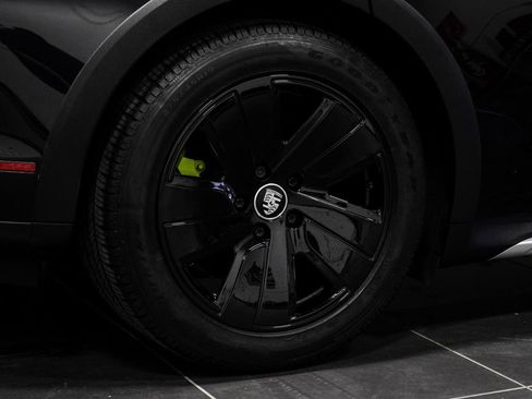 Used 2023 Porsche Taycan 4 Cross Turismo image 62