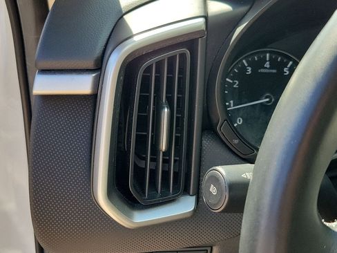 Used 2025 MAZDA CX-50 AWD 2.5 S w/ Premium Package image 32