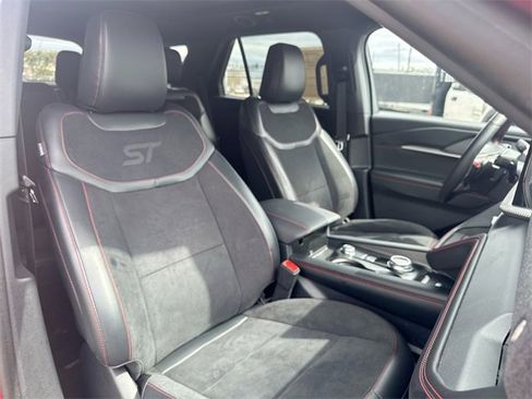 Certified 2025 Ford Explorer ST w/ Sun And Sound Package image 31