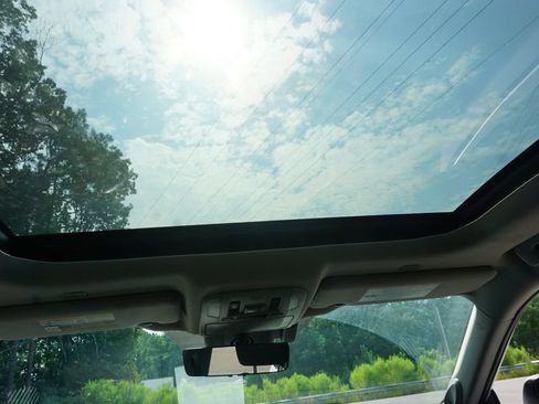 Used 2023 Toyota Highlander Platinum FWD image 15