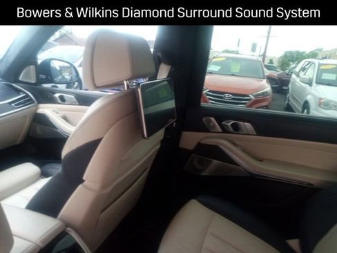 Used 2021 BMW ALPINA XB7 image 35