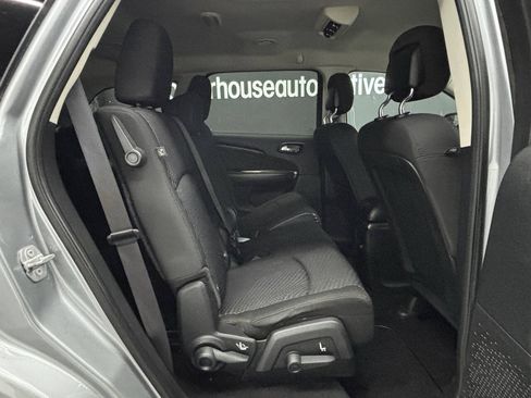 Used 2016 Dodge Journey SXT w/ Comfort/Convenience Group FWD image 26