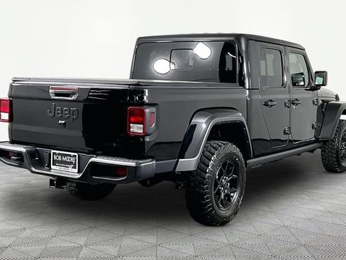 Used 2024 Jeep Gladiator Sport AWD/4WD image 6