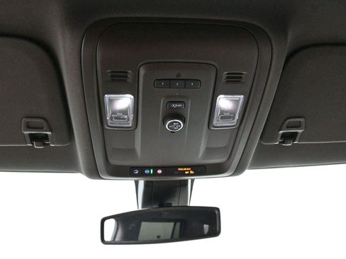 Used 2021 Chevrolet Tahoe Z71 AWD/4WD image 29