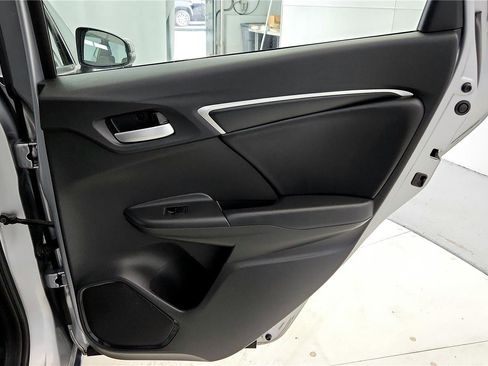 Used 2017 Honda Fit EX-L image 18