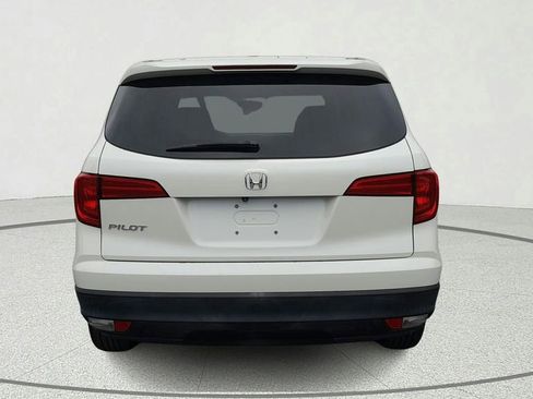 Used 2018 Honda Pilot EX image 5