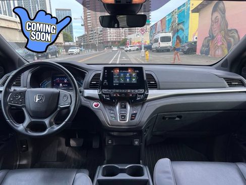 Used 2023 Honda Odyssey Sport image 17