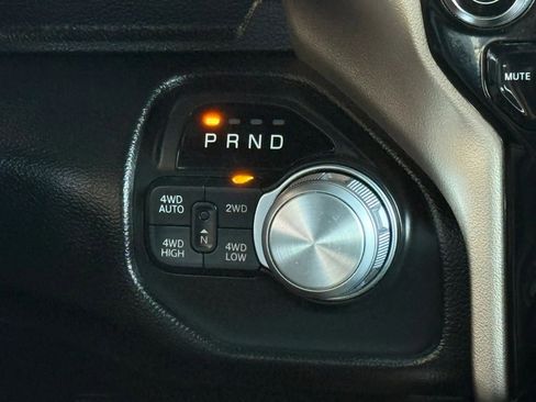Used 2019 RAM 1500 Laramie AWD/4WD image 62