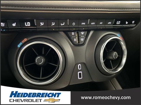 Used 2022 Chevrolet Blazer Premier w/ Enhanced Convenience Package AWD/4WD image 23