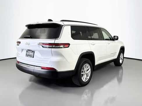 Used 2024 Jeep Grand Cherokee L Laredo AWD/4WD image 7