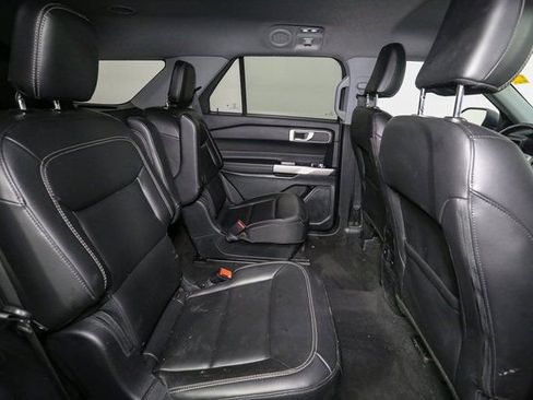 Used 2023 Ford Explorer XLT w/ Equipment Group 202A image 19