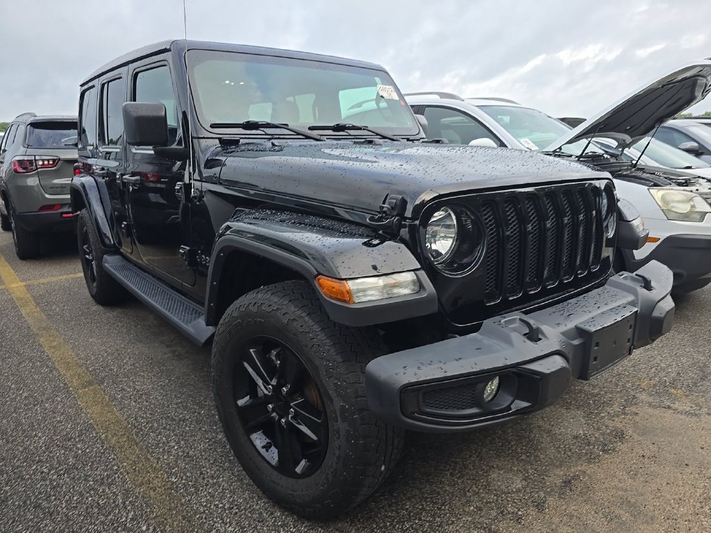 Used 2022 Jeep Wrangler Unlimited Sahara AWD/4WD image 3