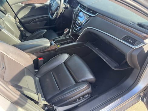 Used 2014 Cadillac XTS Luxury image 12