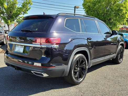 Used 2023 Volkswagen Atlas SE w/ Black Wheel Package AWD/4WD image 6