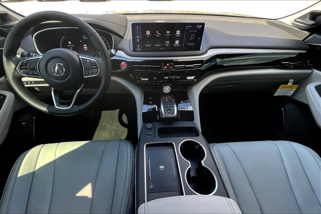Used 2025 Acura MDX w/ Technology Package AWD/4WD image 2