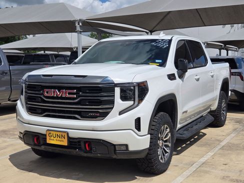 Used 2022 GMC Sierra 1500 AT4 AWD/4WD image 3