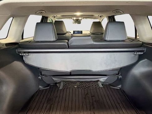 Used 2025 Toyota Corolla Cross XLE image 26