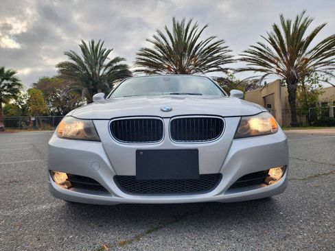 Used 2011 BMW 328i Sedan RWD image 3