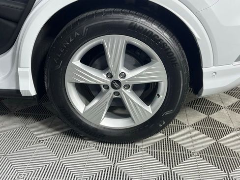 Used 2024 Audi Q4 e-tron Premium Plus w/ Premium Plus image 13