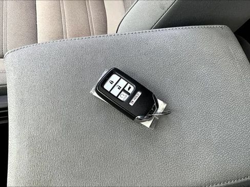 Used 2017 Honda CR-V EX image 36