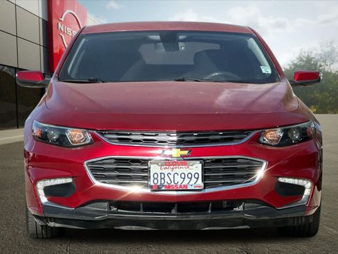 Used 2018 Chevrolet Malibu LT FWD image 11