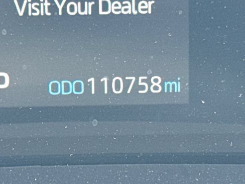 Used 2023 Toyota Sienna XLE w/ XLE Plus Package AWD/4WD image 10