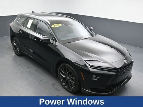 Used 2025 Toyota Crown Signia Limited image 20