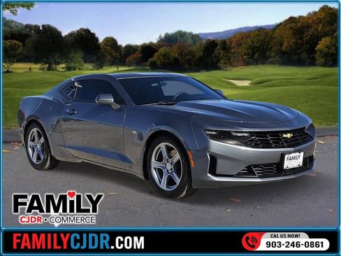 Used 2021 Chevrolet Camaro LT image 1