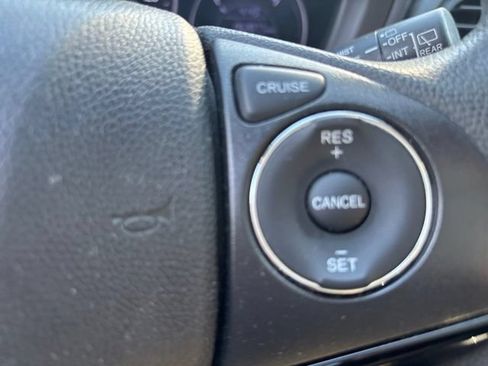 Used 2022 Honda HR-V LX image 22