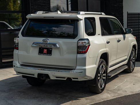 Used 2020 Toyota 4Runner Limited AWD/4WD image 11