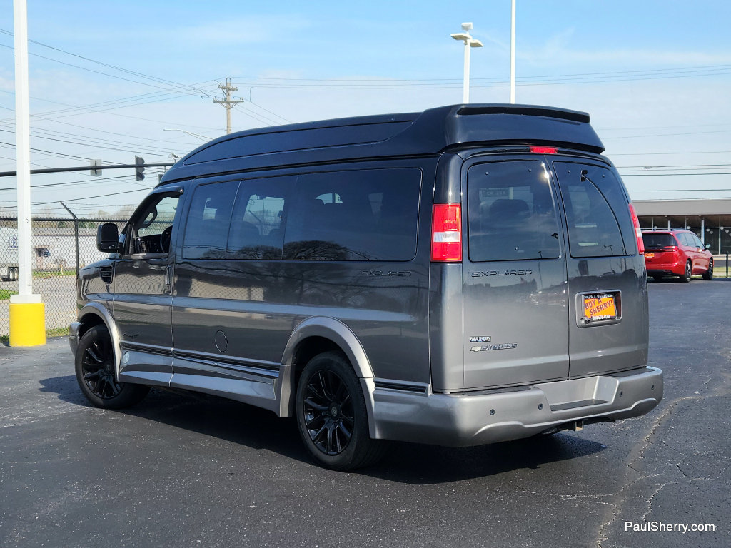 Used 2021 Chevrolet Express 2500 LS w/ Enhanced Convenience Package RWD image 23