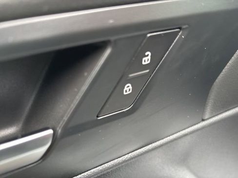 Used 2020 Volkswagen Jetta S w/ Driver Assistance Package image 13