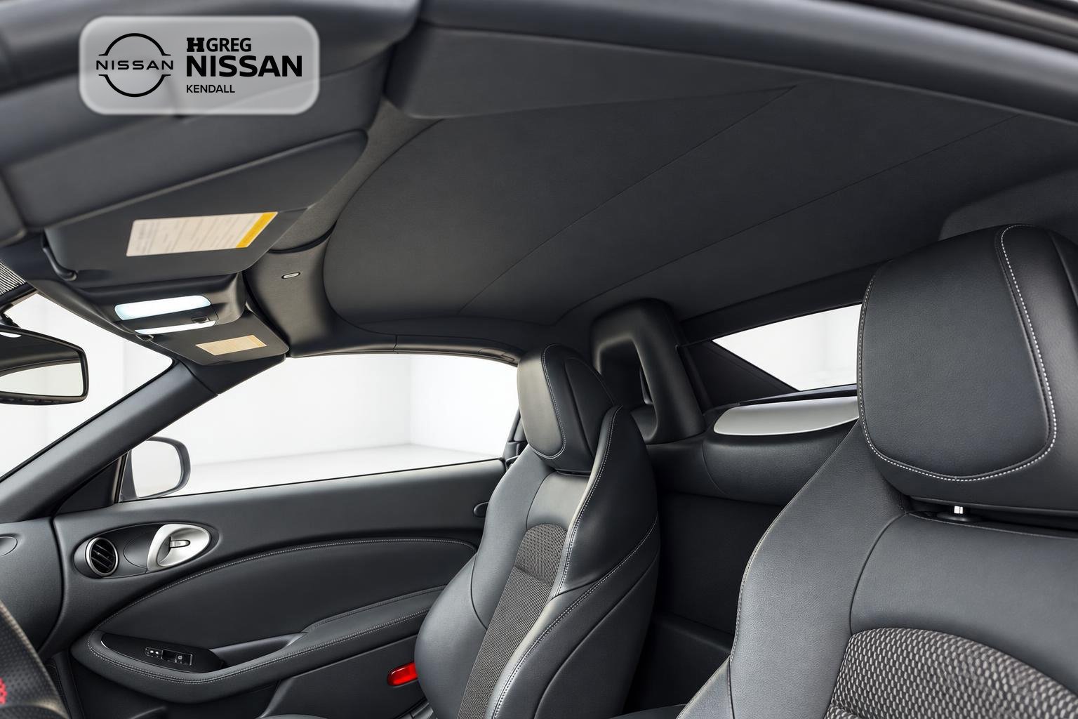Used 2016 Nissan 370Z Touring RWD image 12
