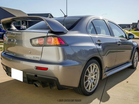Used 2015 Mitsubishi Lancer Evolution GSR image 8