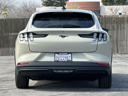 Certified 2025 Ford Mustang Mach-E Select w/ Comfort Package Lite image 5