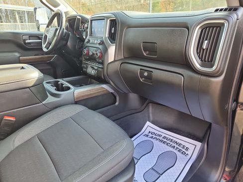 Used 2021 Chevrolet Silverado 2500 LT w/ Convenience Package image 34