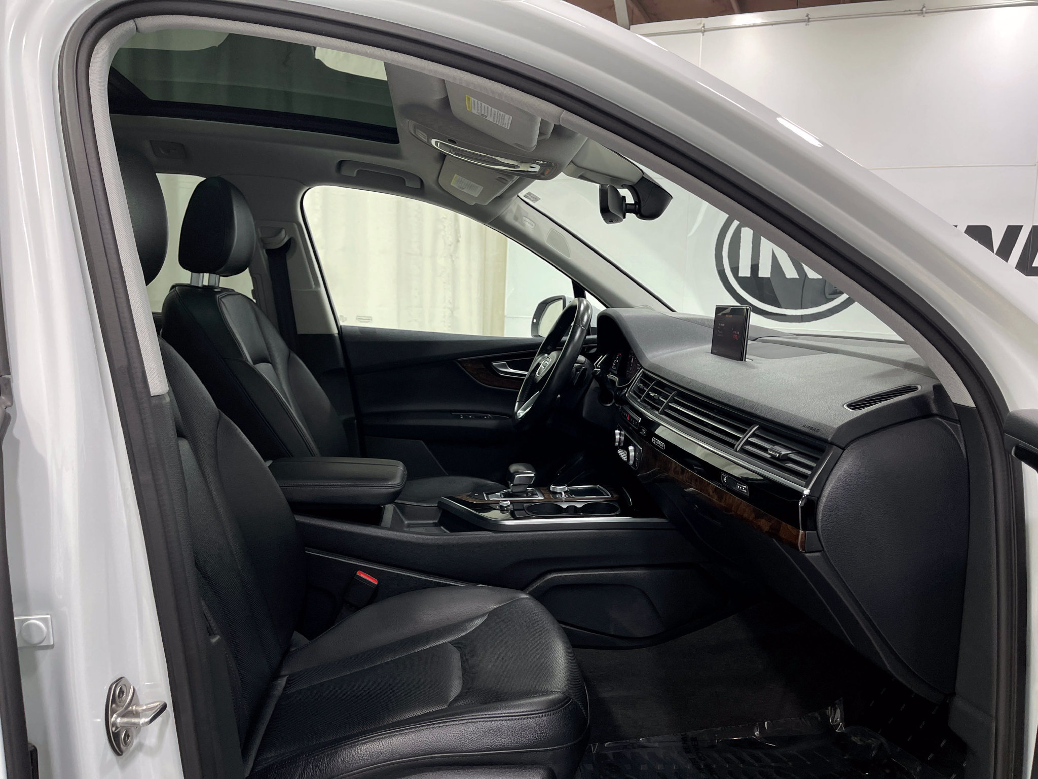 Used 2018 Audi Q7 3.0T Prestige w/ Prestige Package AWD/4WD image 34