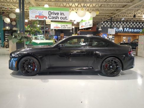 Used 2024 BMW M2 w/ Lighting Package image 8