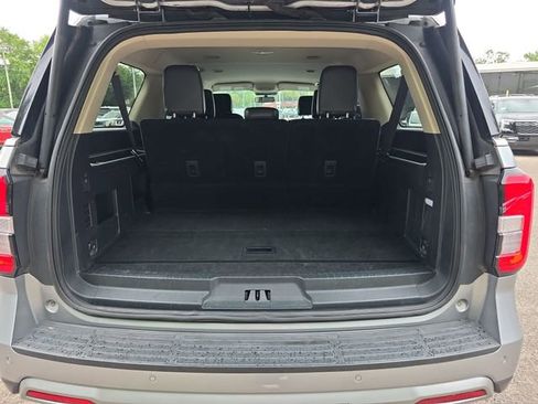 Used 2024 Ford Expedition Max XLT RWD image 40