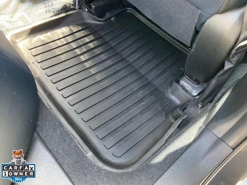 Used 2021 Subaru Crosstrek Hybrid w/ Moonroof Package w/Navigation AWD/4WD image 43