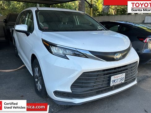 Certified 2023 Toyota Sienna LE FWD image 1